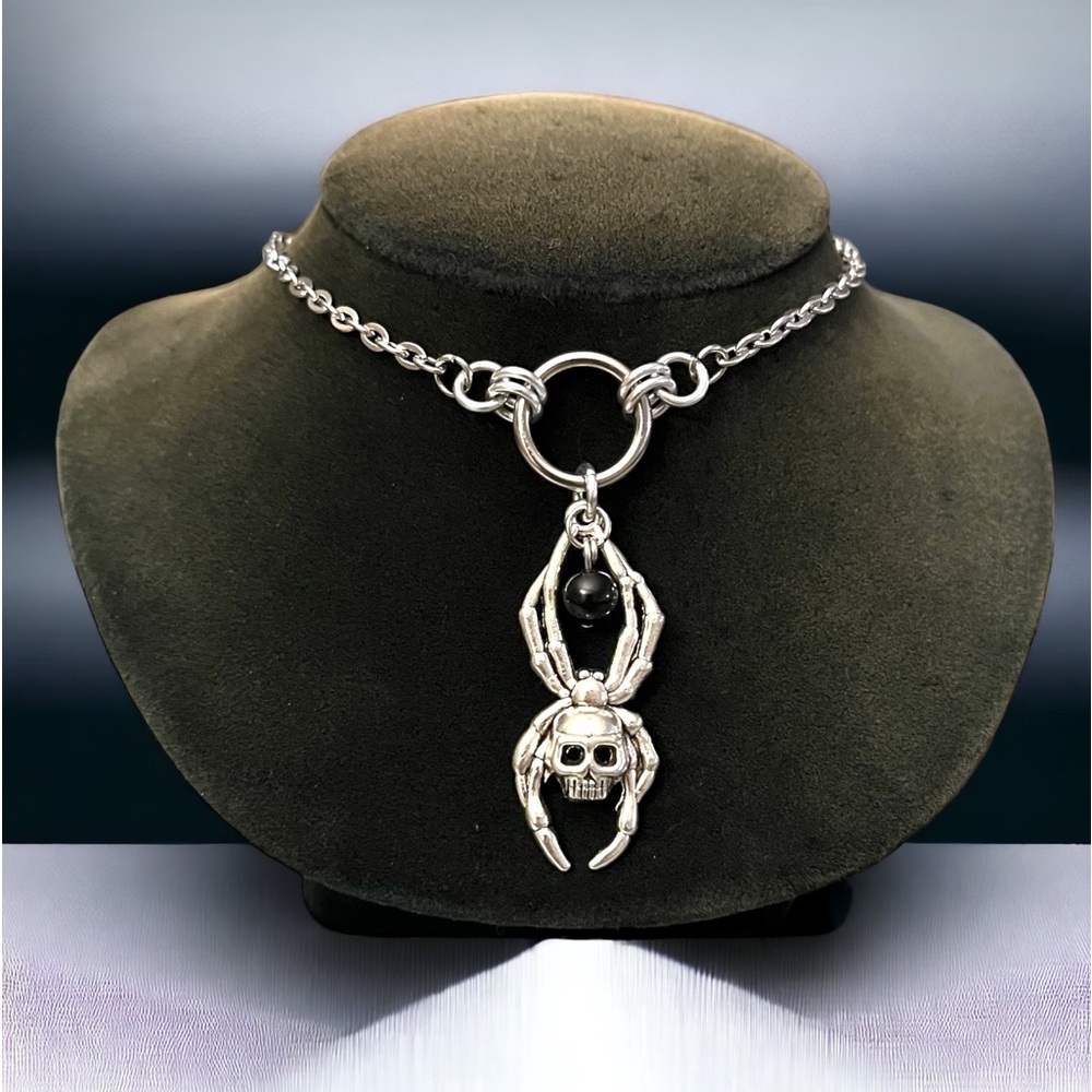 stainless steel chain skull spider on & dangly black onyx bead stone necklace